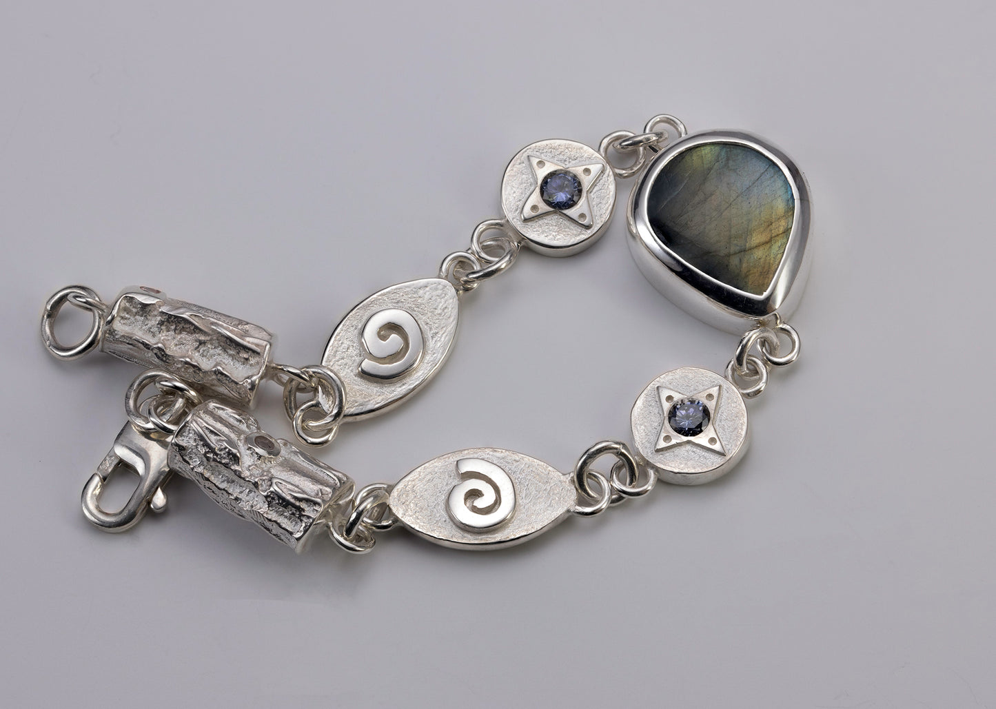 Celestial bracelet - Eamon ó Broin Jewellery